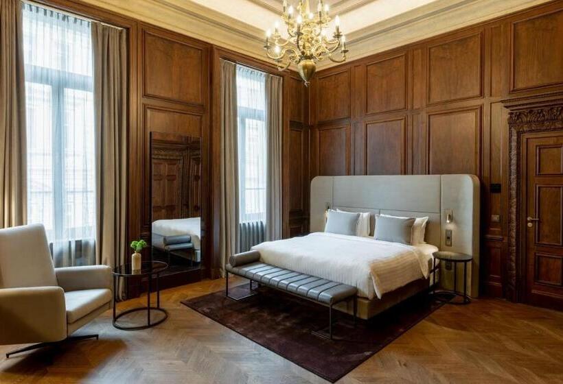 سوئیت با تخت بزرگ, The Marmorosch Bucharest, Autograph Collection
