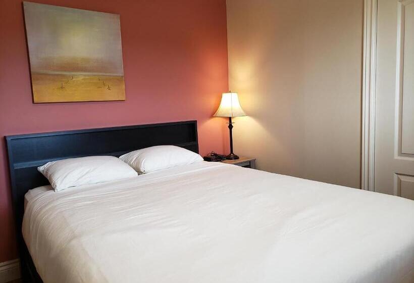 سوئیت 2 خوابه, Parlee Beach Motel