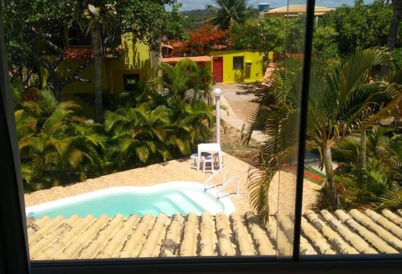 اتاق استاندارد سه نفره, Pousada Caribe Itacimirim