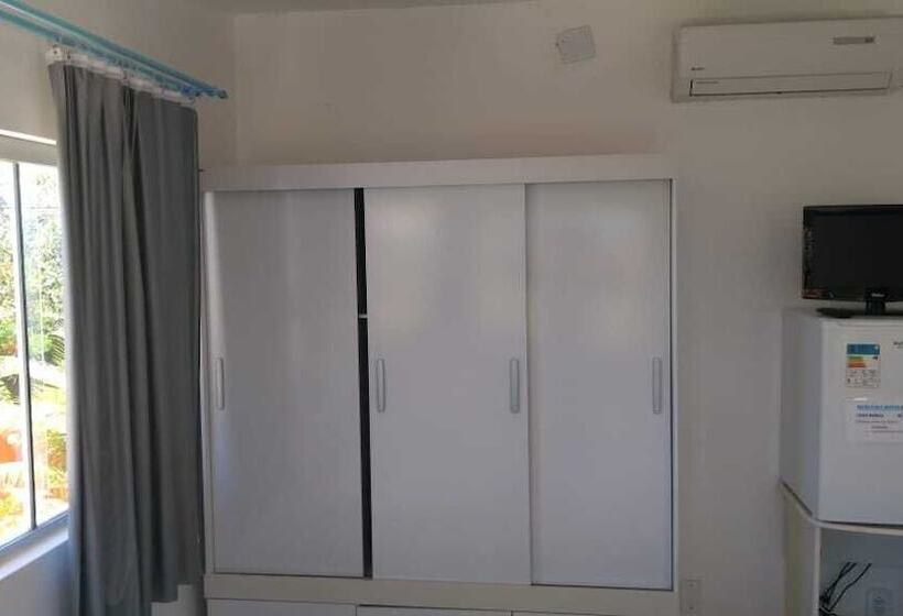 اتاق استاندارد سه نفره, Pousada Caribe Itacimirim