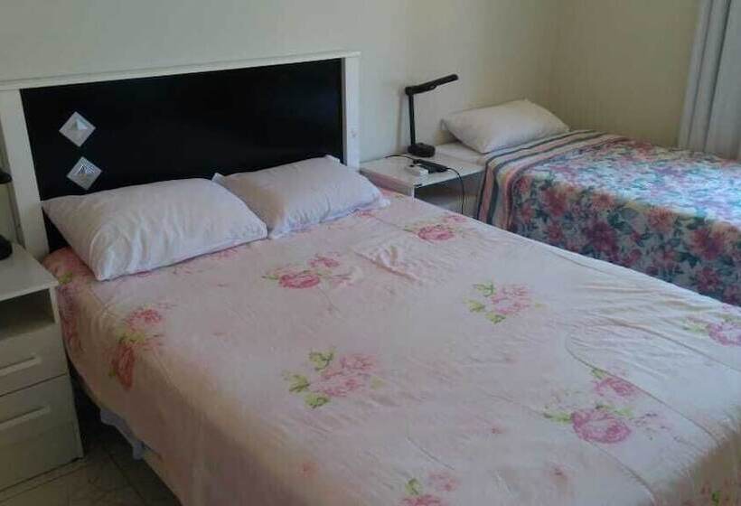 اتاق استاندارد سه نفره, Pousada Caribe Itacimirim