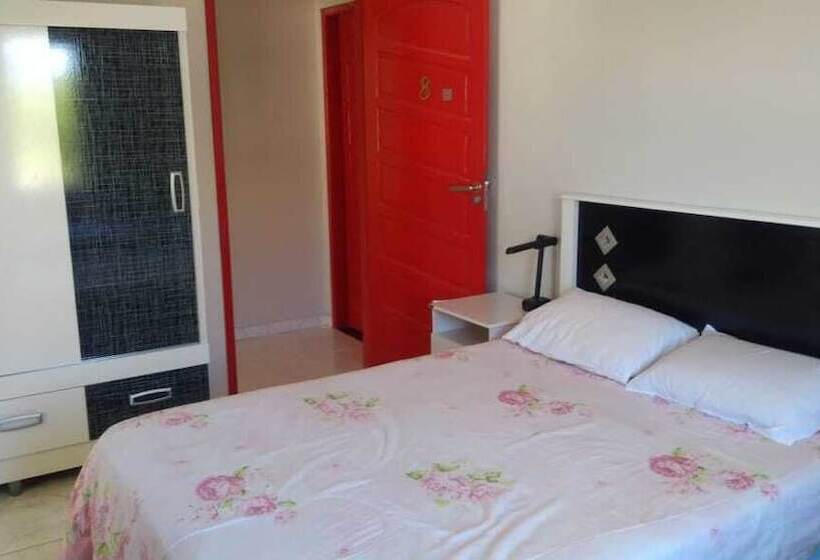 اتاق استاندارد سه نفره, Pousada Caribe Itacimirim