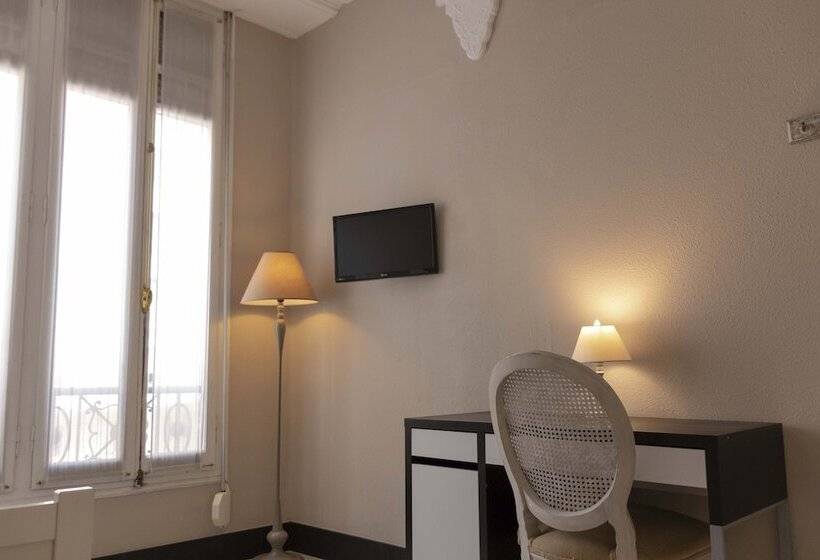 اتاق یک نفره پایه با سرویس بهداشتی مشترک, Hi Valencia Canovas