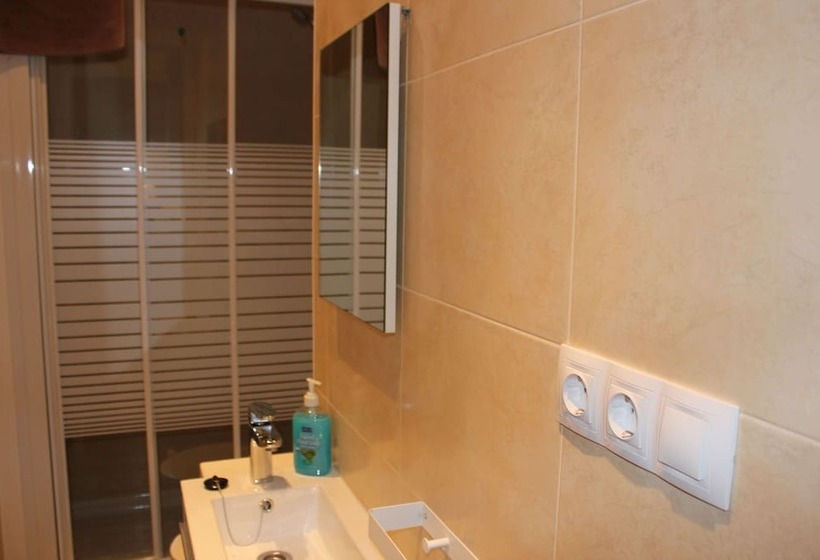 اتاق استاندارد, Hi Valencia Canovas