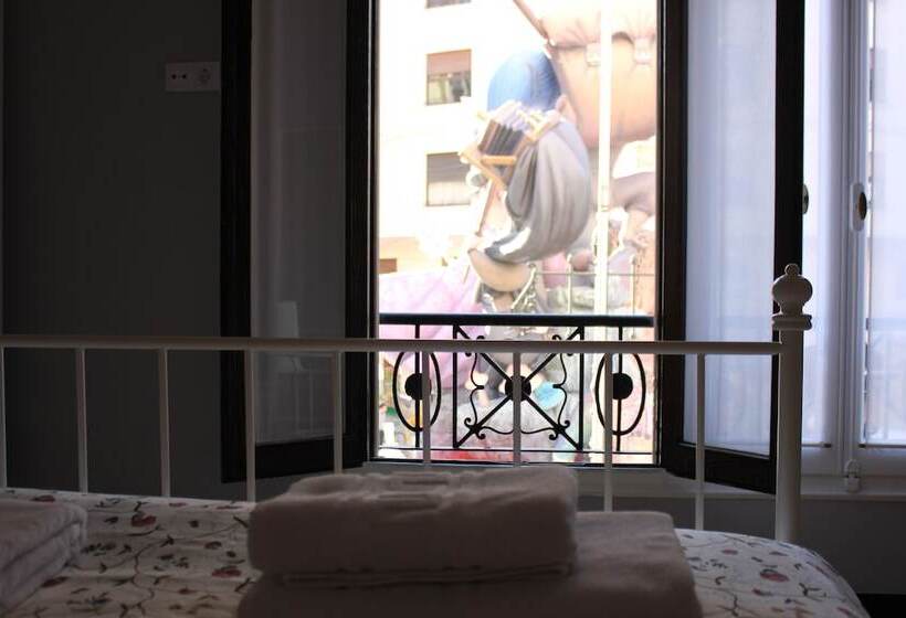 اتاق استاندارد, Hi Valencia Canovas
