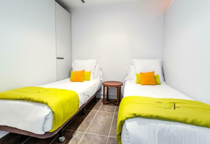 , Cosmo Apartments Sants