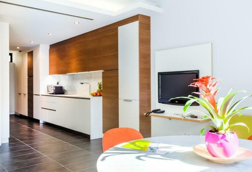 , Cosmo Apartments Sants