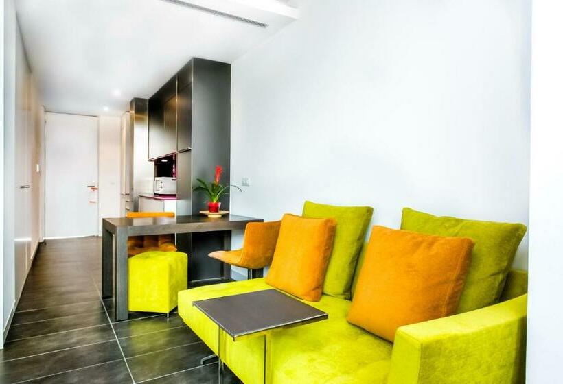 سوییت, Cosmo Apartments Sants