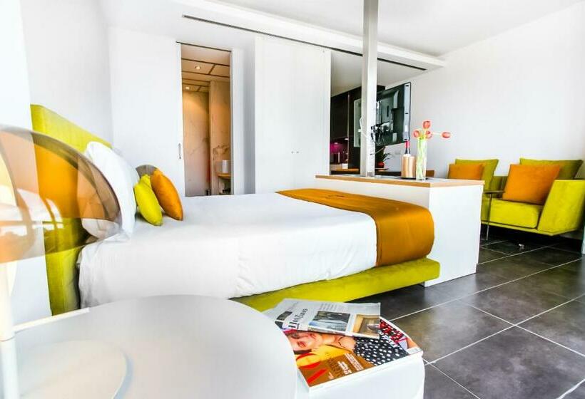 سوییت, Cosmo Apartments Sants