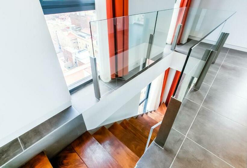 Deluxe Apartement met 3 Slaapkamers, Cosmo Apartments Sants