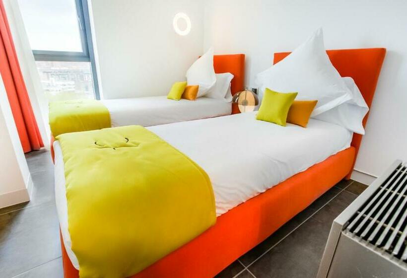 3-Bedroom Deluxe Apartment, Cosmo Apartments Sants