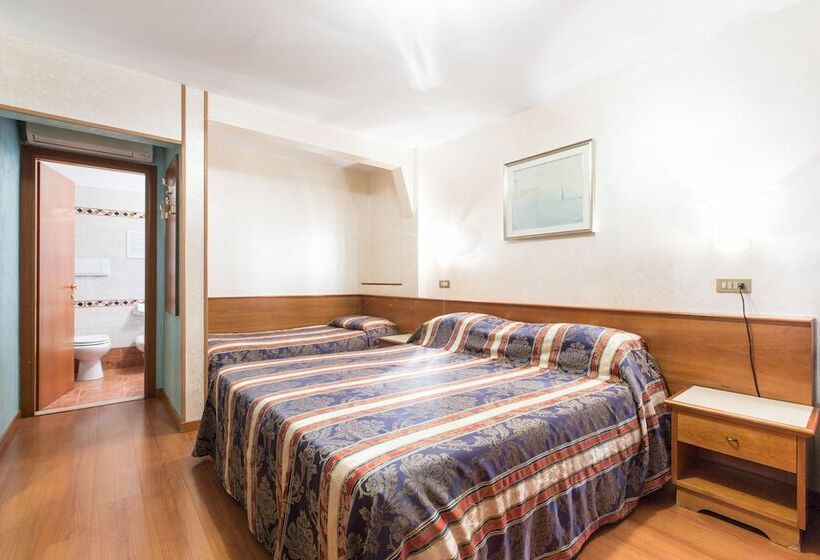 Standard Quadruple Room, Al Piave