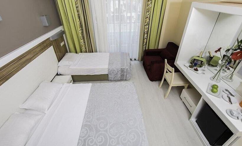 اتاق استاندارد سه نفره, Armir Resort   All Inclusive