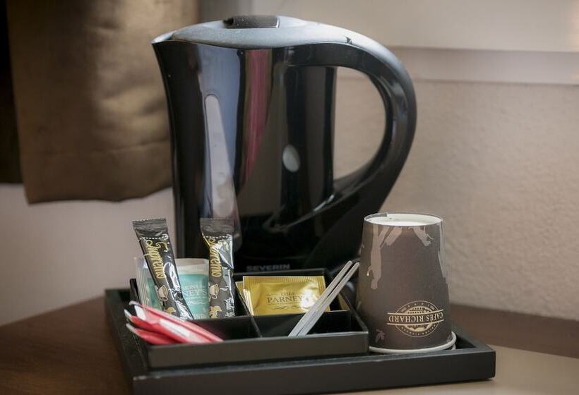 اتاق راحتی, Brit Hotel Rennes Le Castel