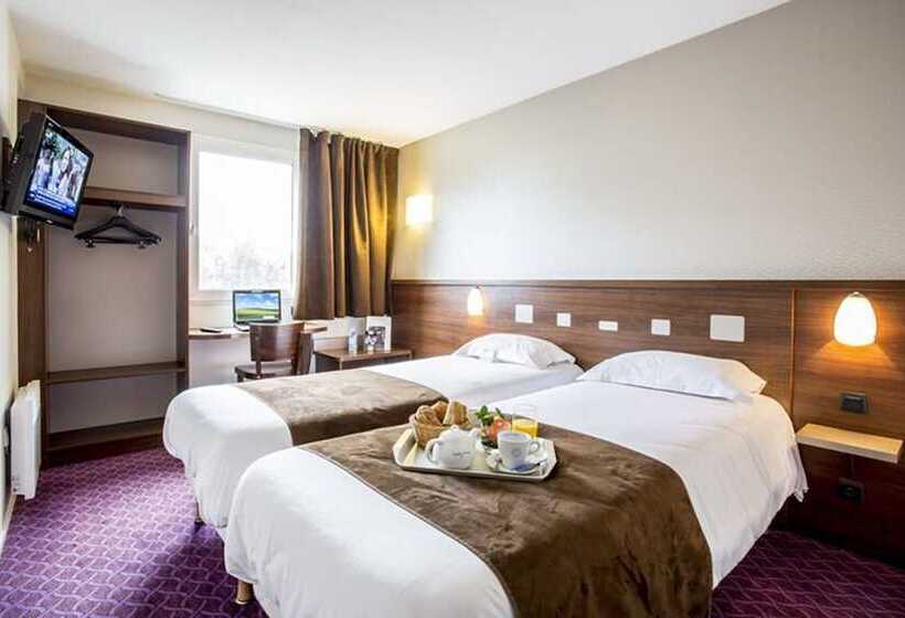اتاق استاندارد سه نفره, Brit Hotel Rennes Le Castel