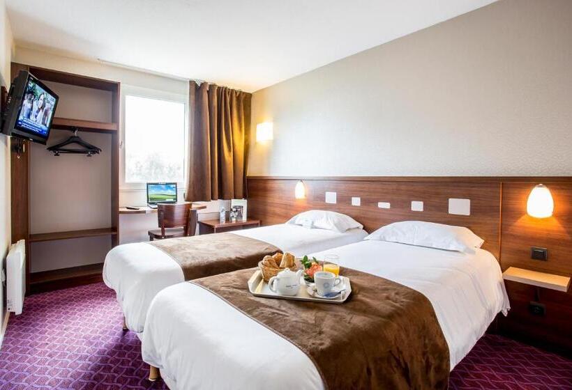 اتاق استاندارد سه نفره, Brit Hotel Rennes Le Castel