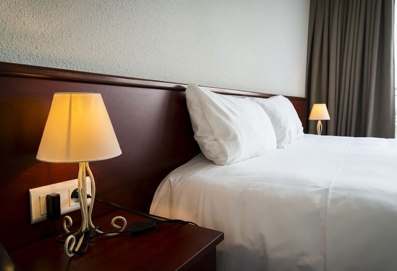 اتاق راحتی, Brit Hotel Confort Saint Brieuc Langueux