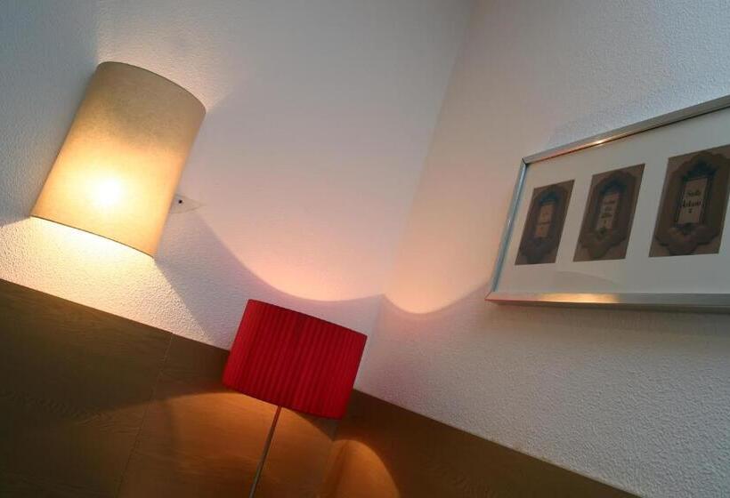 اتاق استاندارد سه نفره, Costa Do Sol B&b