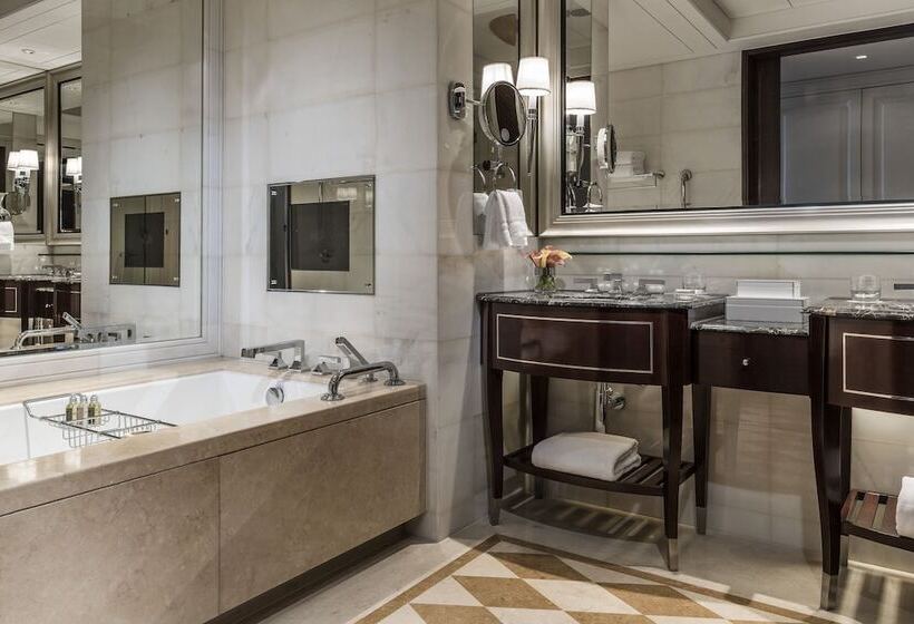 سوییت اجرایی, Four Seasons Hotel Macao