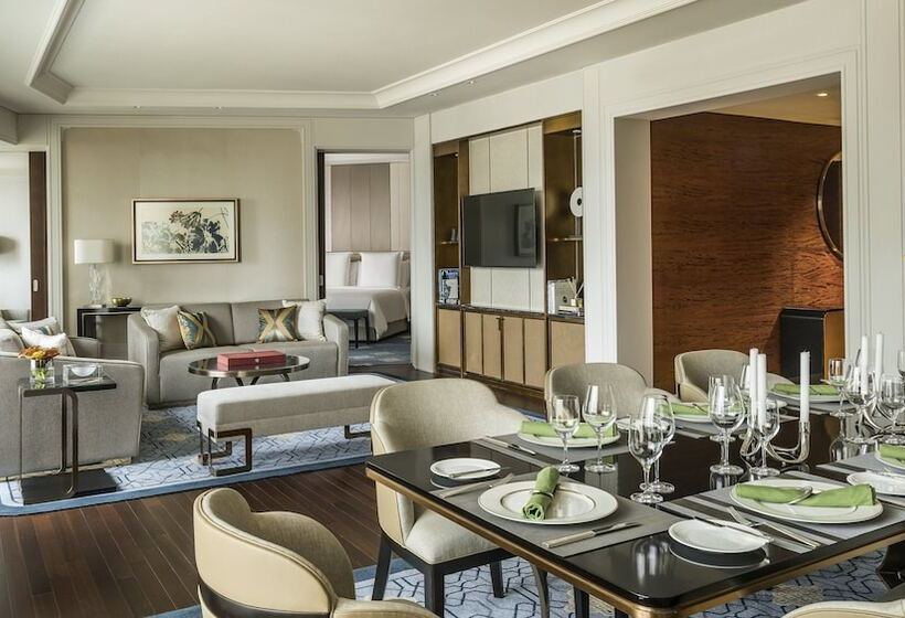 سوئیت سلطنتی 2 خوابه, Four Seasons Hotel Macao