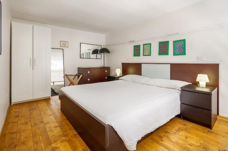 اتاق استاندارد سه نفره, Ht Residence Maximus
