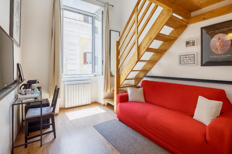 اتاق استاندارد سه نفره, Ht Residence Maximus