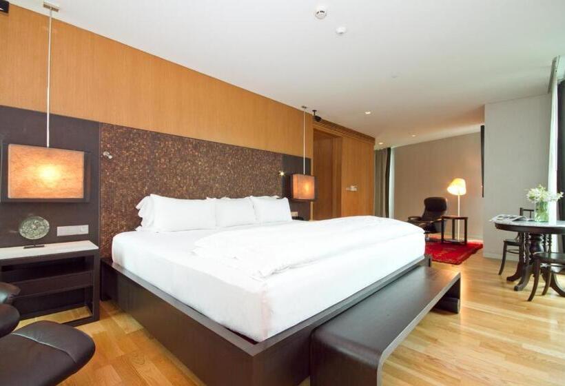 Suite, Maduzi , Bangkok  Asoke