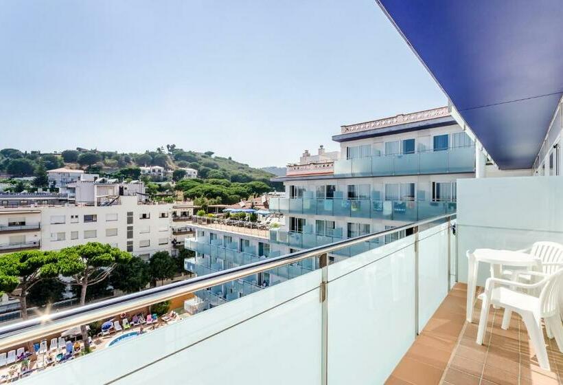 Standard Room Pool View, Mar Blau