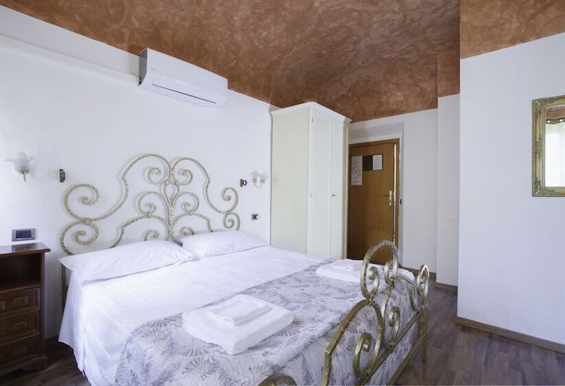 اتاق استاندارد سه نفره, Piccolo Hotel Con Access Ztl !!! ɲel ƈentro Storico Di ƒirenze !!!