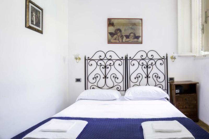 اتاق خانوادگی, Piccolo Hotel Con Access Ztl !!! ɲel ƈentro Storico Di ƒirenze !!!
