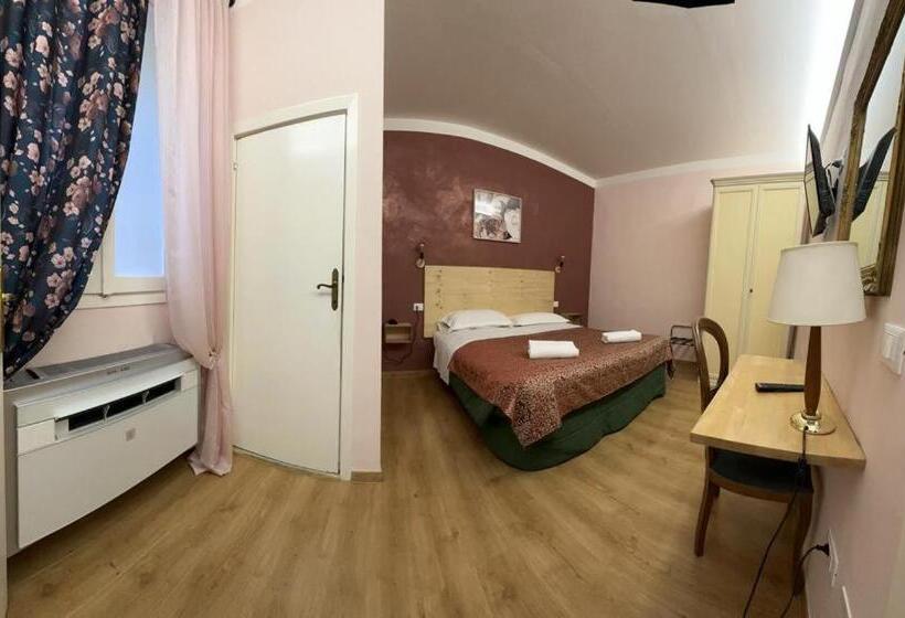 اتاق استاندارد, Piccolo Hotel Con Access Ztl !!! ɲel ƈentro Storico Di ƒirenze !!!