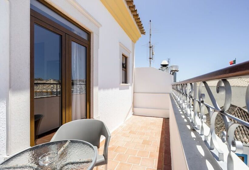 Standard Room with Balcony, Residencial Mares