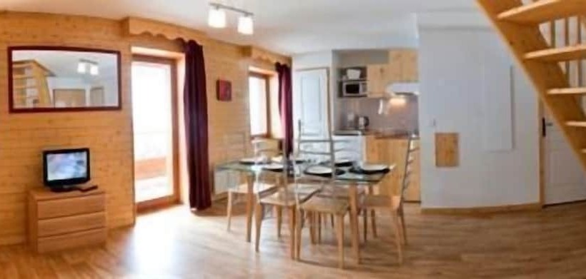 2 Bedroom Apartment, Les Balcons De Recoin   Chamrousse