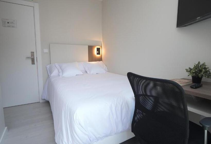 اتاق استاندارد یک تخته با بالکن, Ciudadela Pamplona