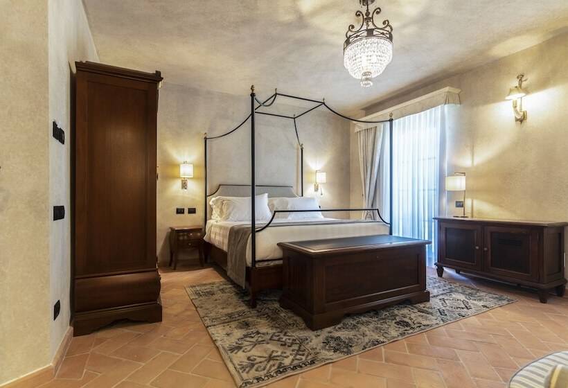 اتاق لوکس, Villa Petriolo