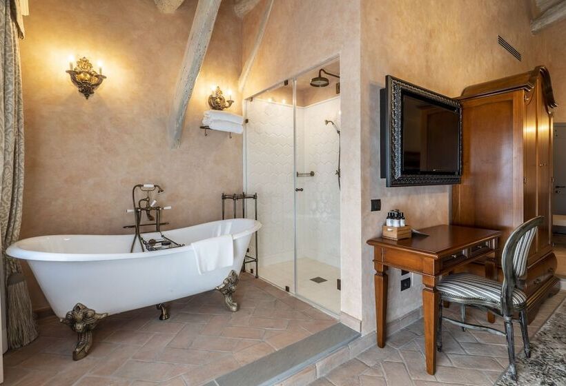 اتاق لوکس, Villa Petriolo