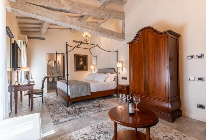 سوییت جونیور, Villa Petriolo