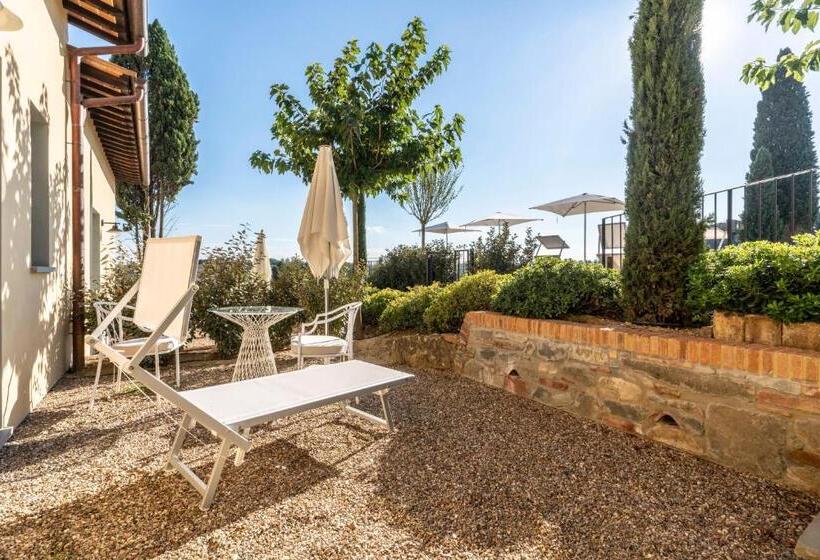سوییت با چشمانداز استخر, Villa Petriolo