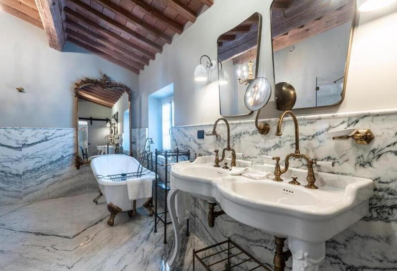 سوییت سوپریور, Villa Petriolo