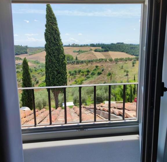 سوئیت پرزیدنت, Villa Petriolo