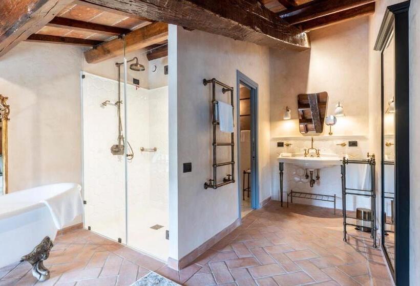 سوییت, Villa Petriolo