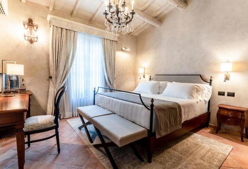 سوییت جونیور, Villa Petriolo