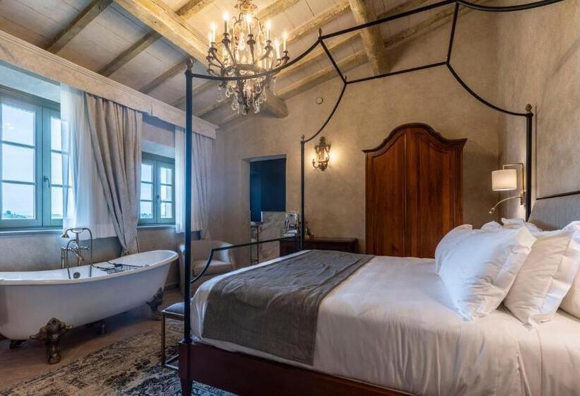 اتاق لوکس, Villa Petriolo