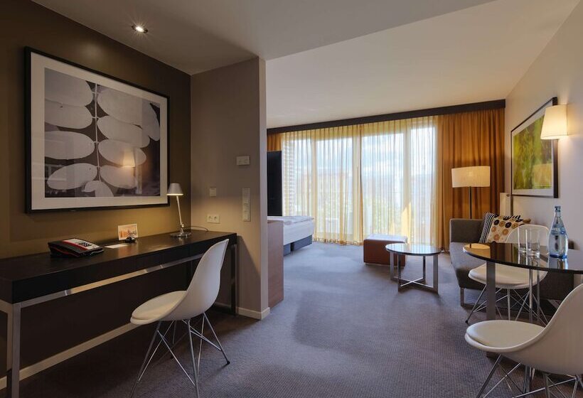 استودیوی استاندارد, Adina Apartment Hotel Berlin Mitte
