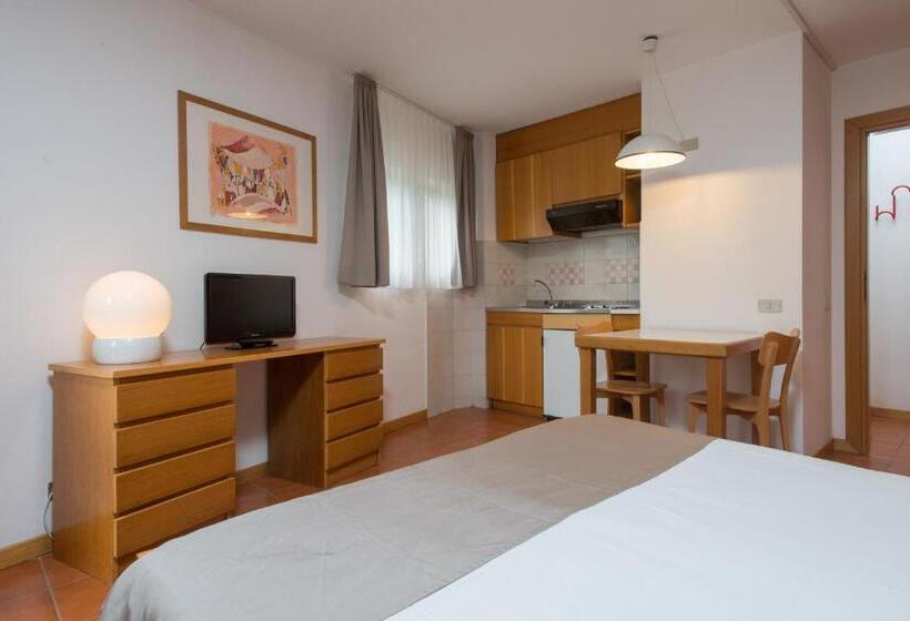استودیوی استاندارد, Appartamenti Corte Residence