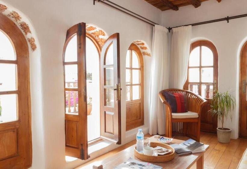 سوییت سوپریور, Agroturismo Can Pardal