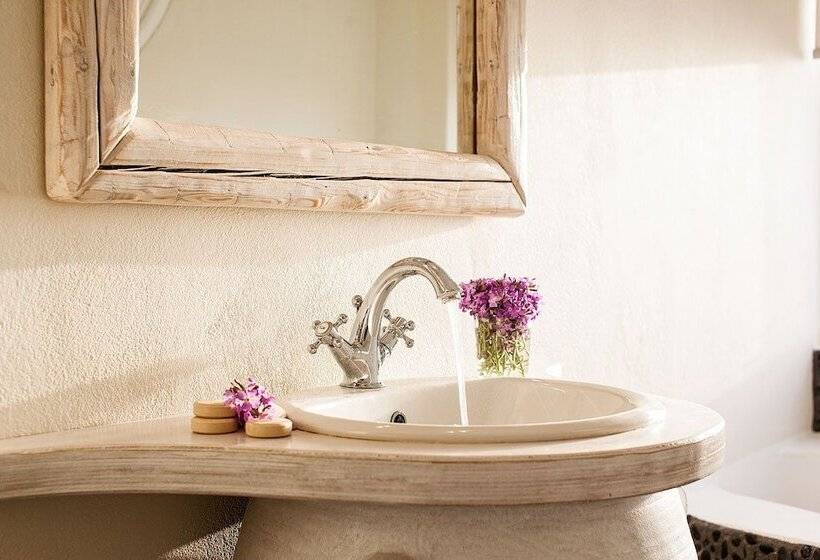 سوییت, Athermi Suites  Adults Only