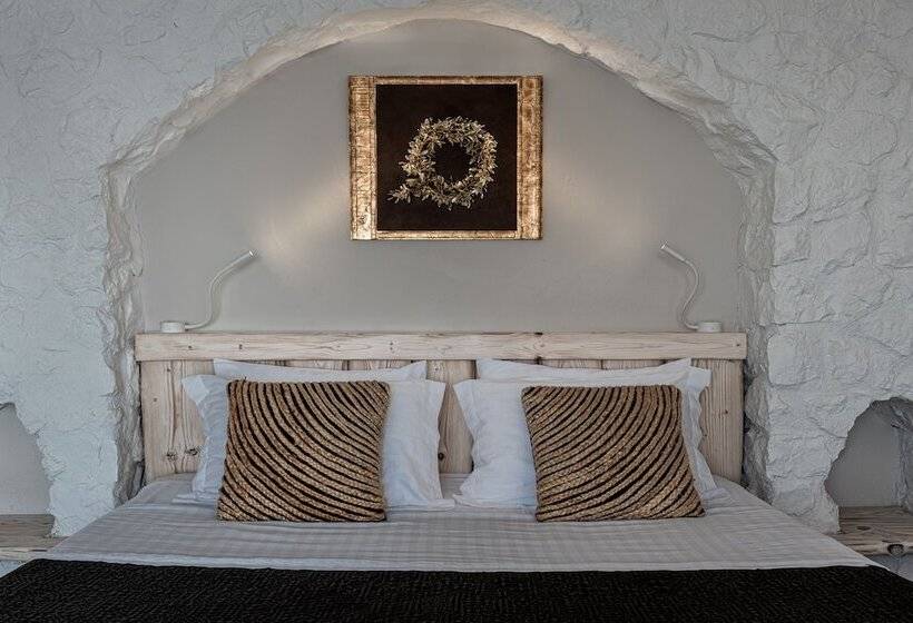 سوییت, Athermi Suites  Adults Only