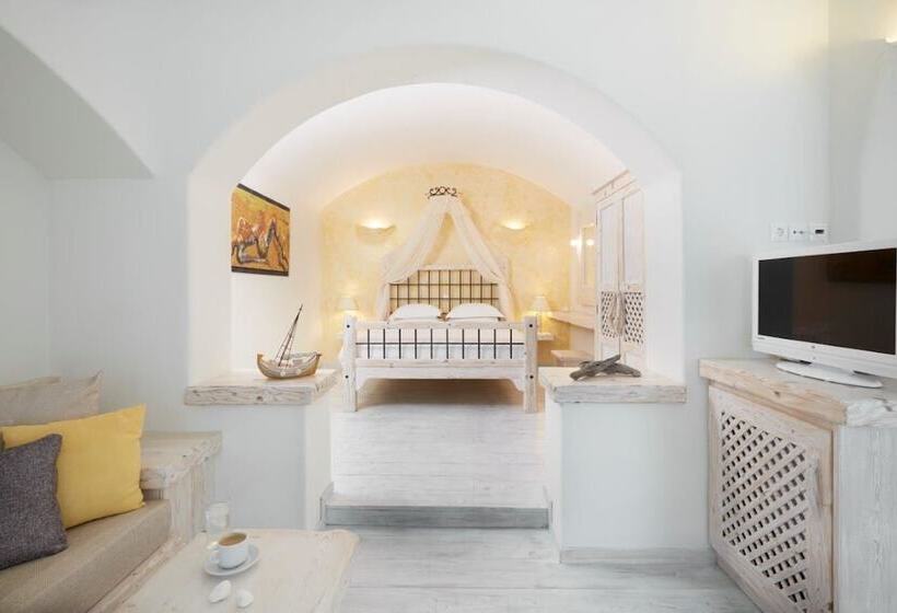 سوییت با استخر, Athermi Suites  Adults Only