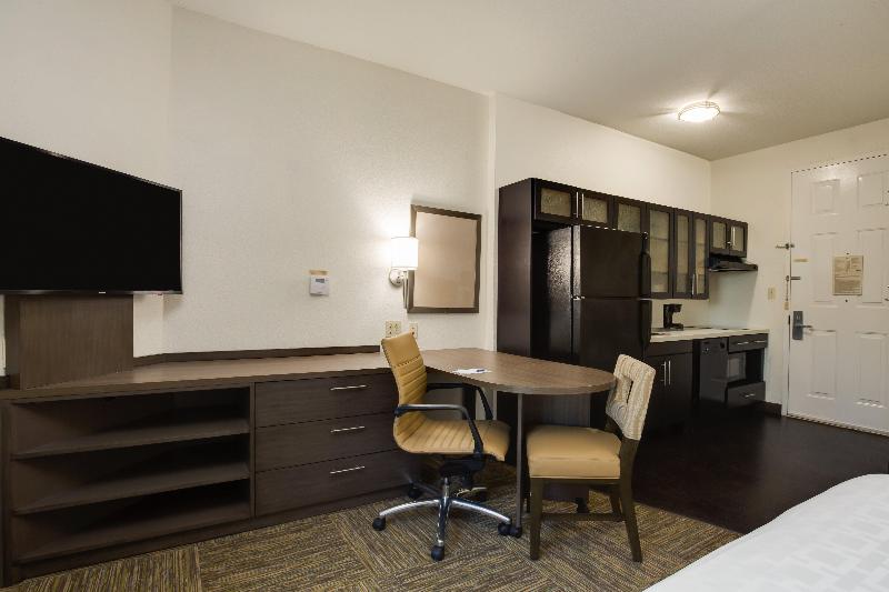 Suite Queen Bed, Candlewood Suites Fort Lauderdale Airportcruise